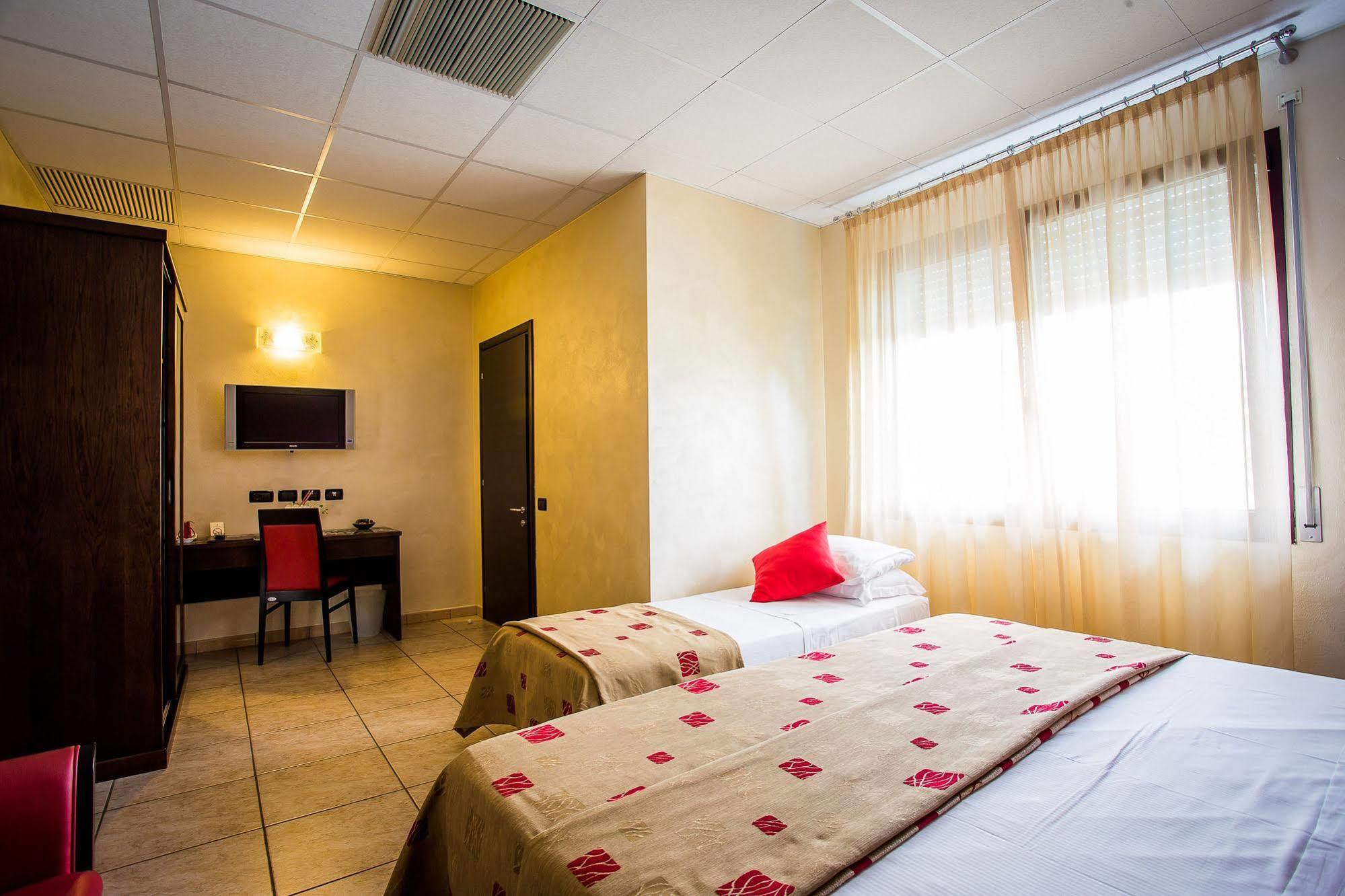 Piccolo Hotel Nogara Eksteriør bilde